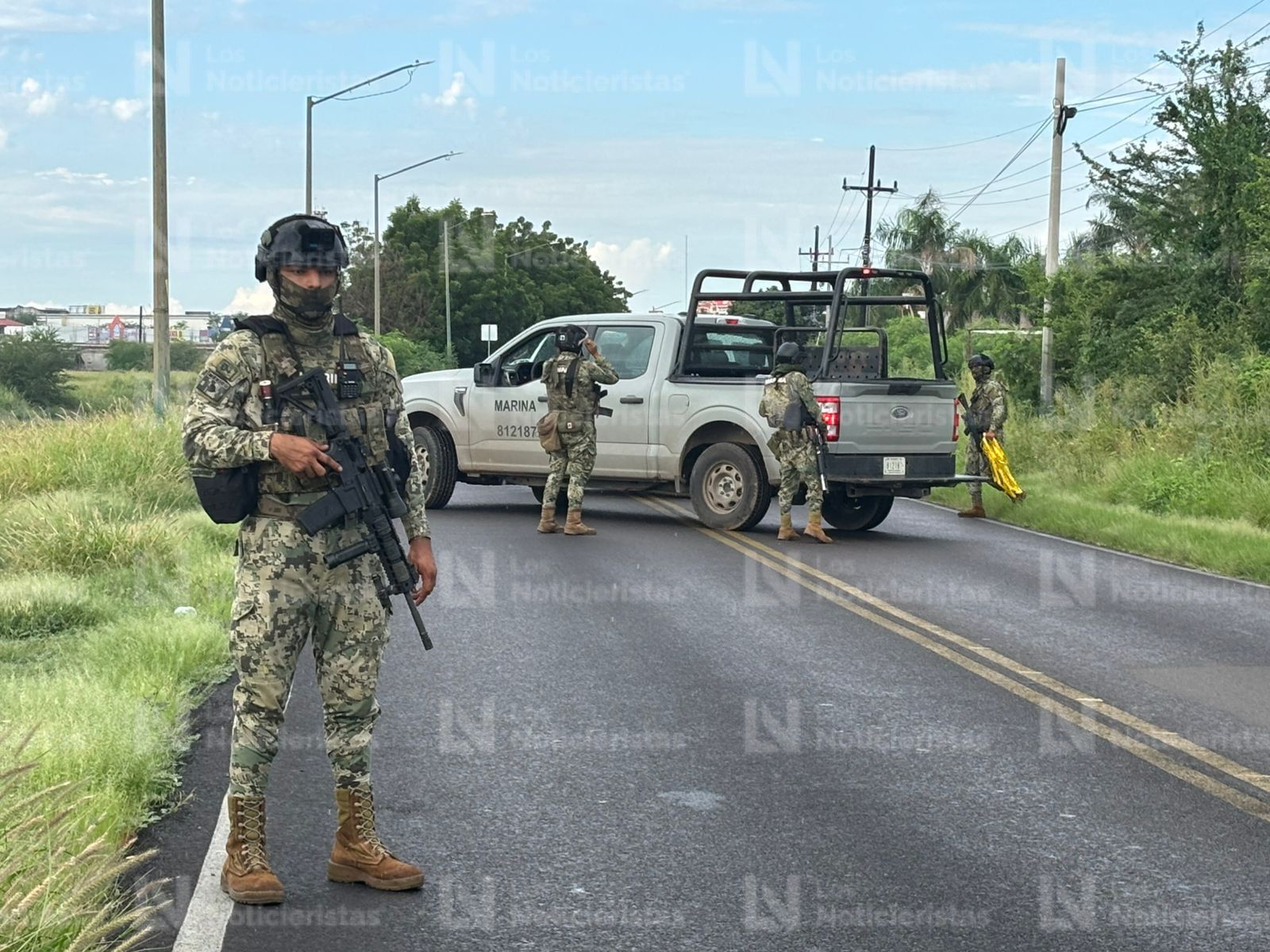 elementos del ejercito resguardan la escena del crimen en el canal recursos hidraulicos