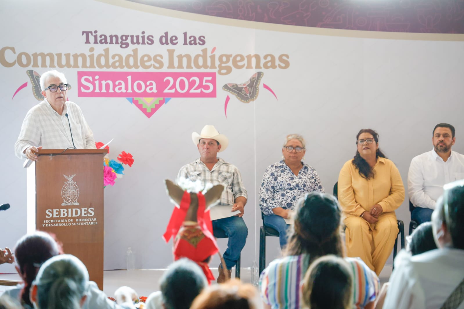 Entregan apoyos a comunidades indígenas en Sinaloa