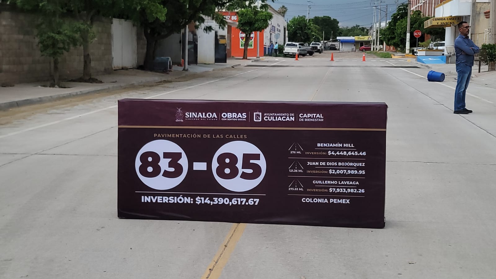 Entregan pavimentación de calles en la colonia Pemex, en Culiacán