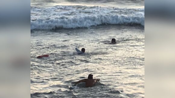 Salvavidas de Mazatlán rescatan a 6 personas del mar este fin de semana