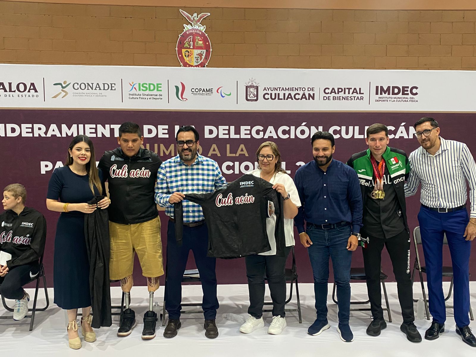 Delegación de Culiacan rumbo a Estatales de Paranacionales Conade 2025