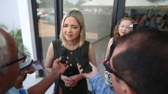 Familias afectadas por lluvias en Mazatlán recibirán apoyo municipal y estatal