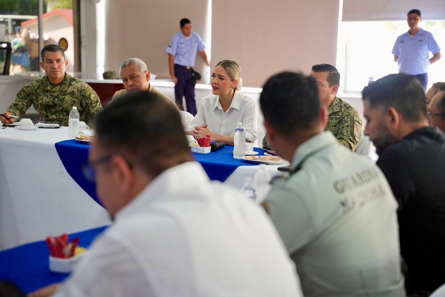 estrella palacios durante la reunion de la mesa de seguridad