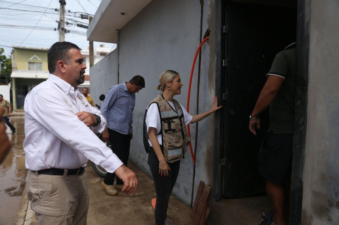 Estrella Palacios Domínguez en recorrido por las colonias y fraccionamientos afectados tras las lluvias