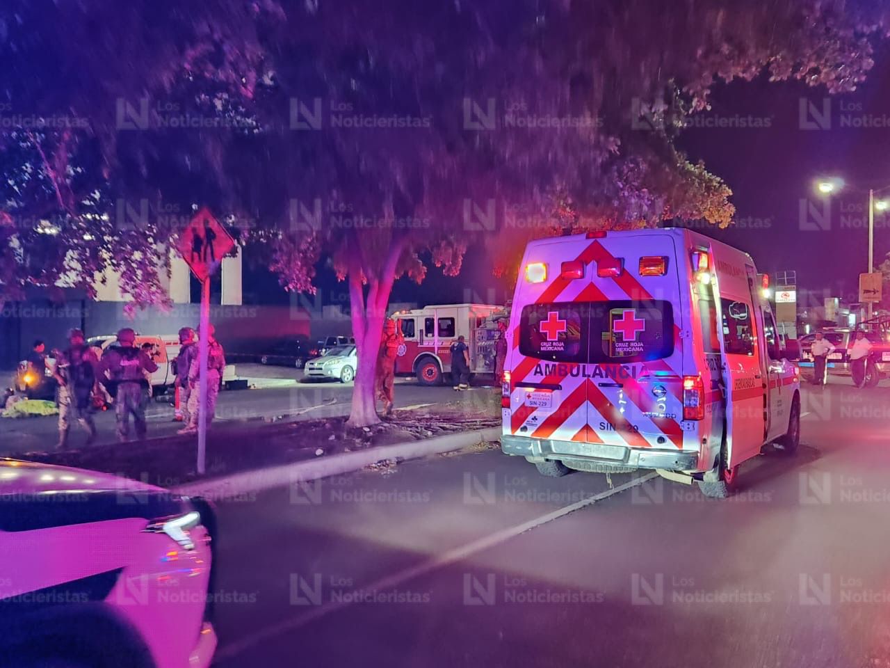 Evacuan edificio y plaza Cuatro Ríos, en Culiacán