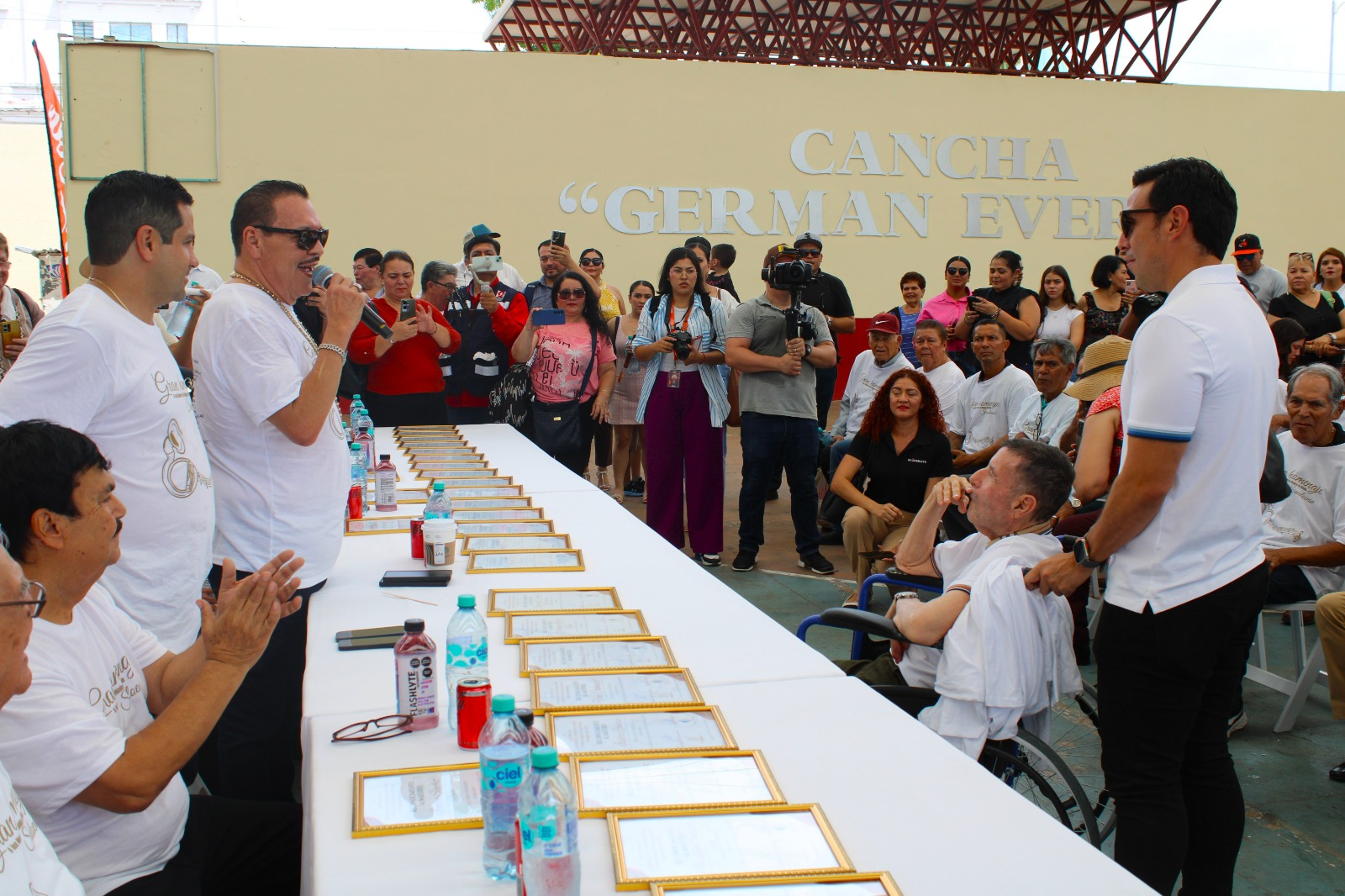 Homenaje a Julio Preciado
