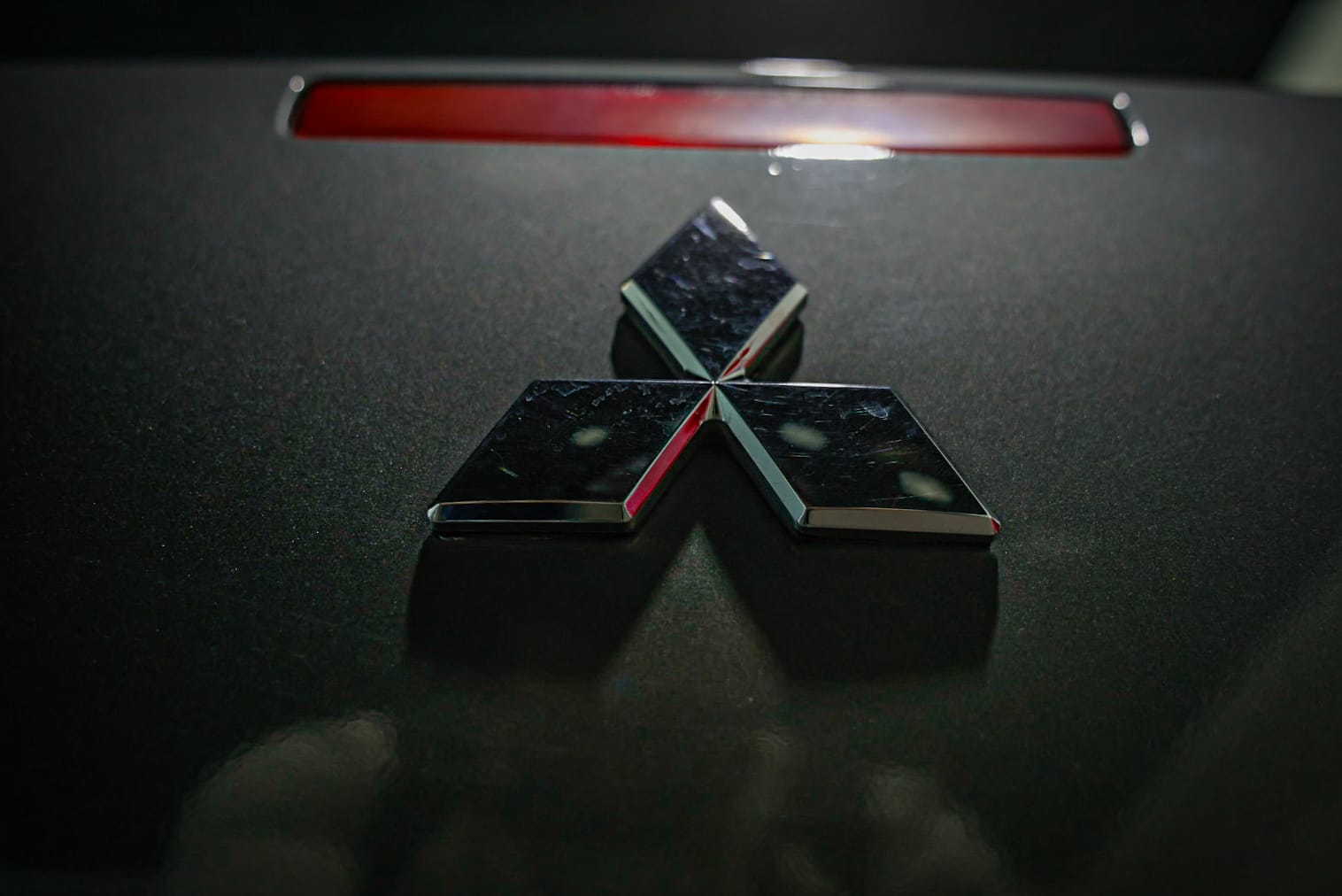 Exposición de autos clásicos en Mitsubishi Motors Culiacán