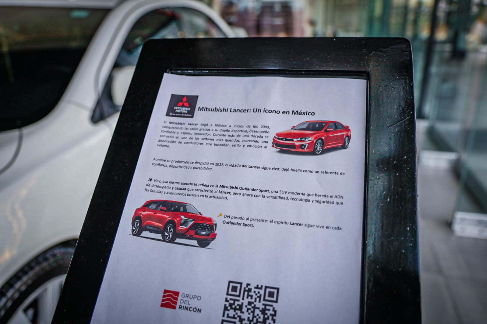 Exposición de autos clásicos en Mitsubishi Motors Culiacán