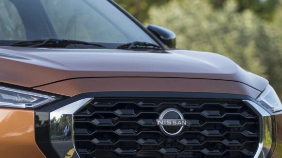 ¡Son dos diferentes fallas! Profeco publica alerta rápida por problemas en un modelo de vehículo Nissan