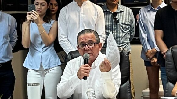 Exigen regidores de Morena acatar orden de juez federal; piden sesión extraordinaria para restituir a Gerardo Vargas