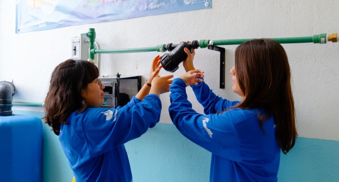 Fundación Coca-Cola lleva agua a escuelas de México