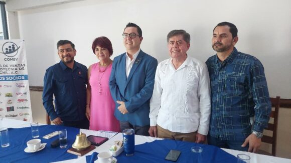 Serán galardonados los comerciantes guamuchilenses Javier Moreno como ejecutivo distinguido y Reginel Gaxiola, ingresará al Salón de la Fama