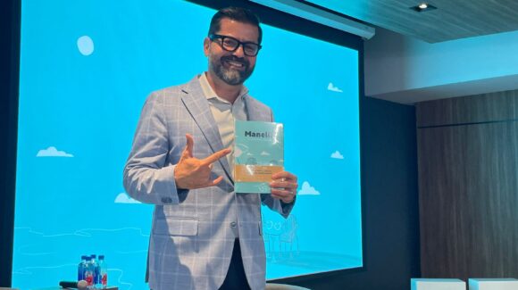 Gilberto Aispuro comparte su trayectoria empresarial y reflexiones en “Manelik”
