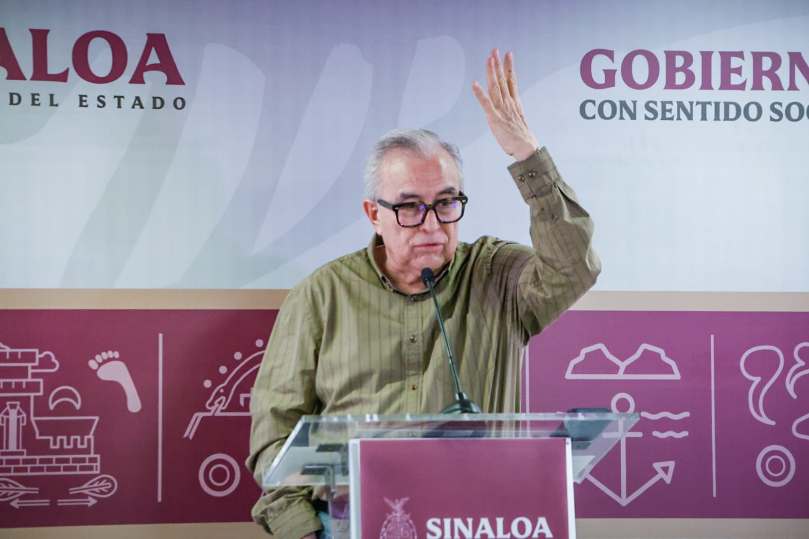 gobernador de sinaloa rocha moya