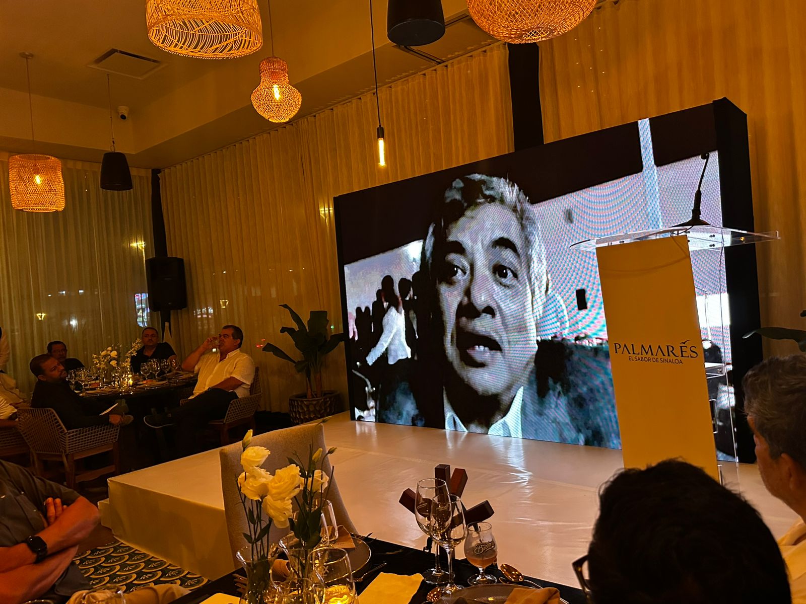 grupo arhe celebro en grande el segundo aniversario de su restaurante palmares