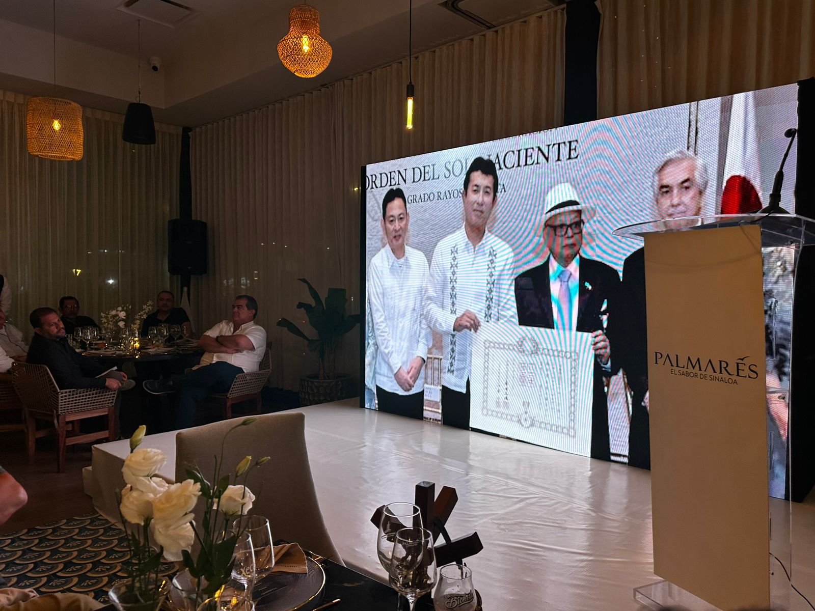 grupo arhe celebro en grande el segundo aniversario de su restaurante palmares