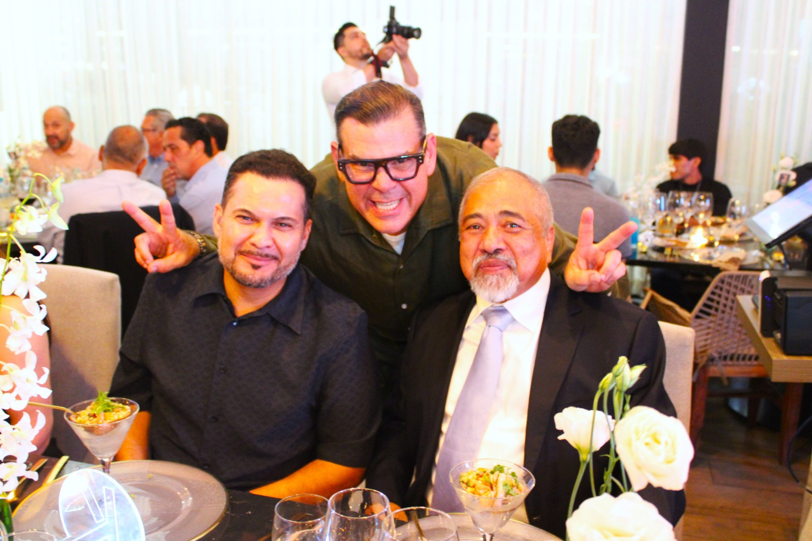 grupo arhe celebro en grande el segundo aniversario de su restaurante palmares
