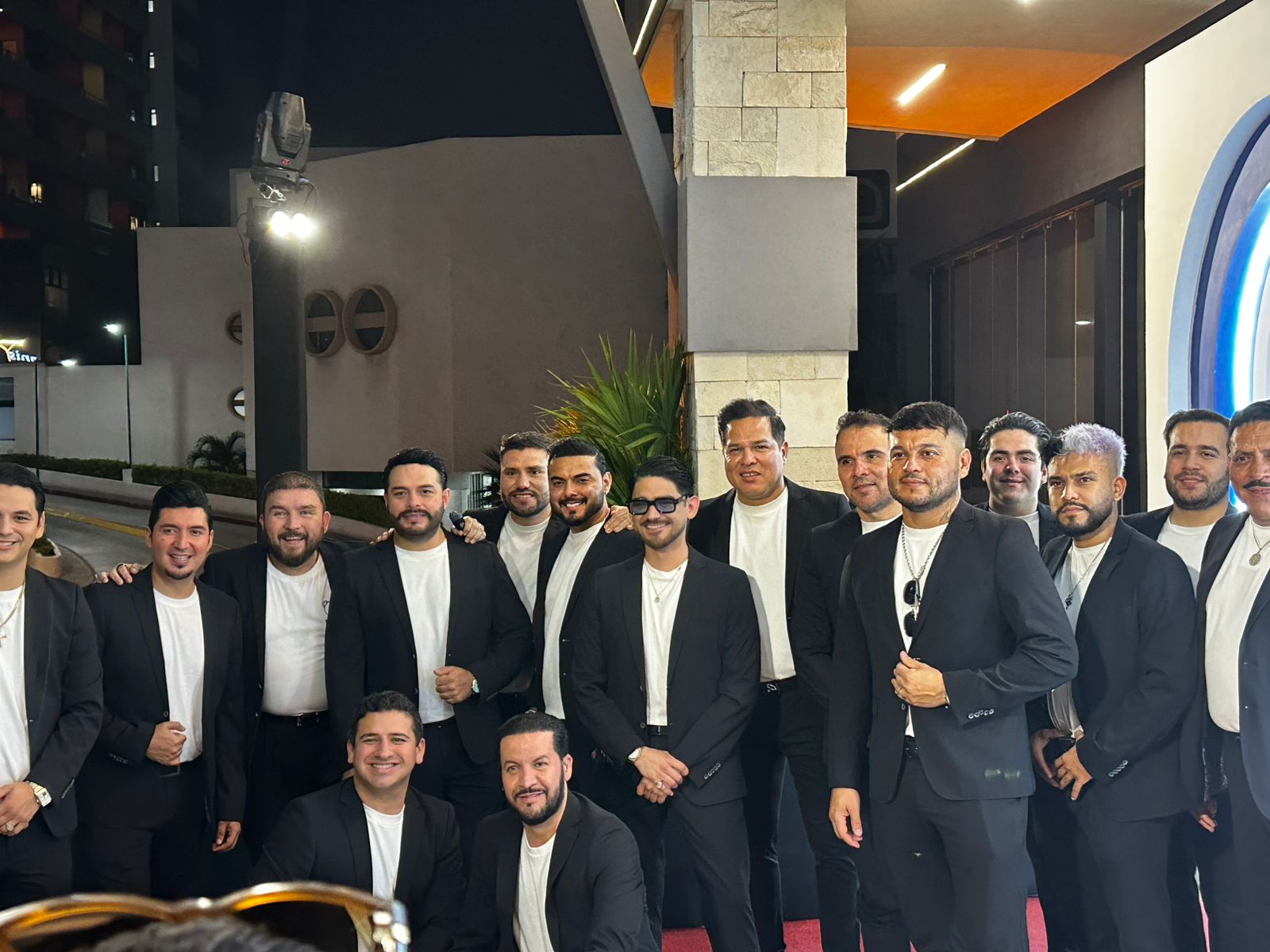 grupo arhe celebro en grande el segundo aniversario de su restaurante palmares