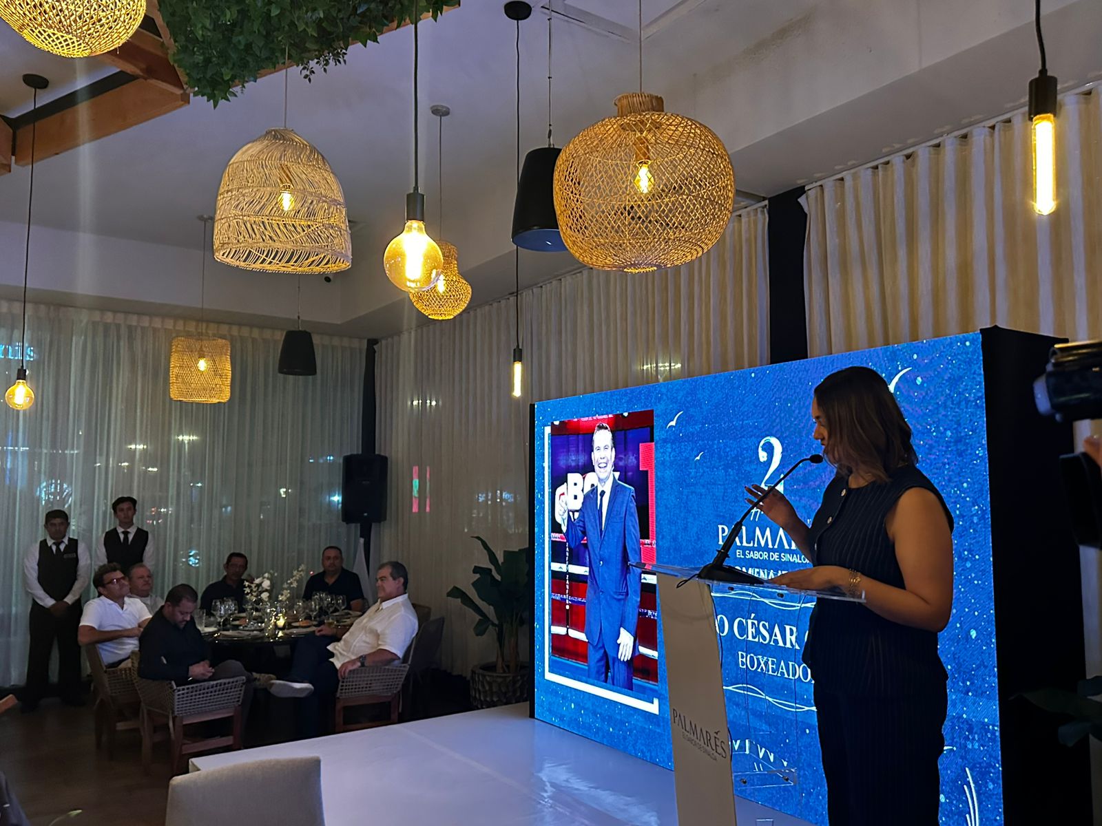 grupo arhe celebro en grande el segundo aniversario de su restaurante palmares