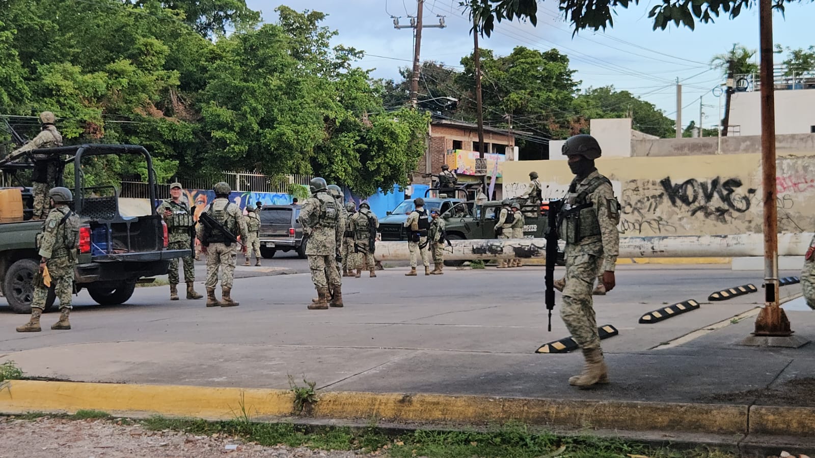 Hombre baleado en la Lázaro Cárdenas, Culiacán