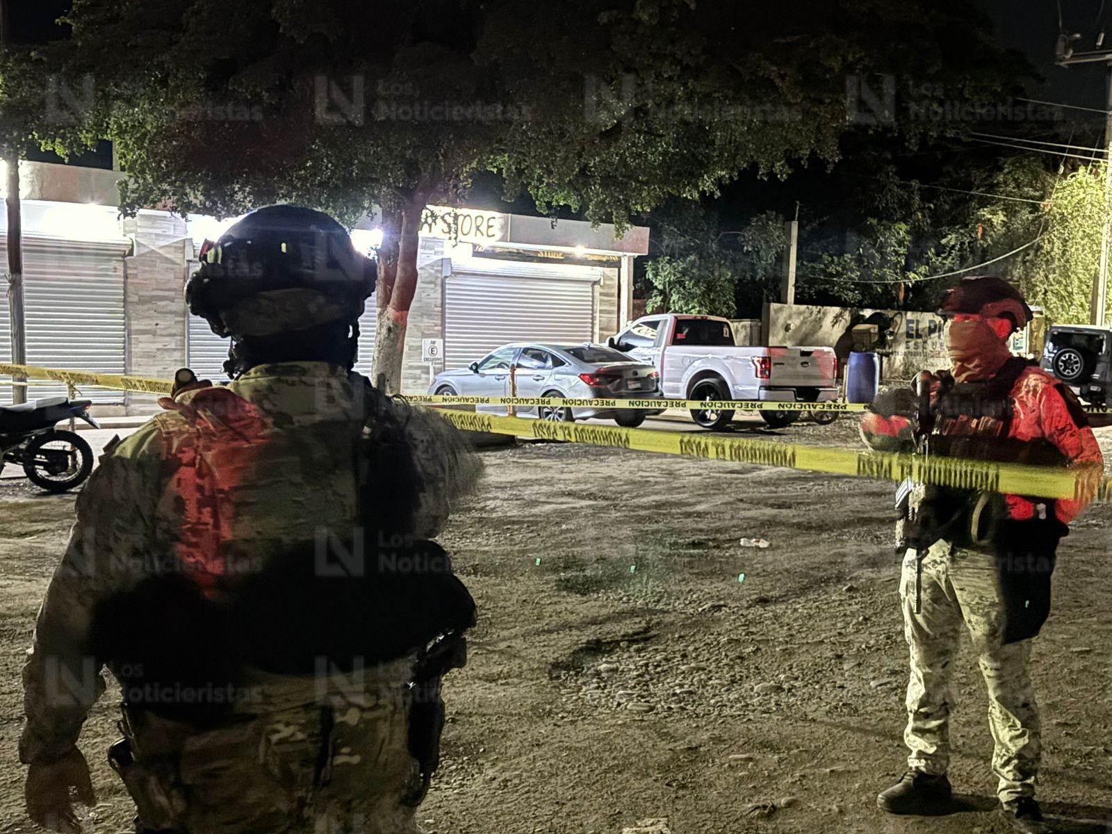 Hombre ejecutado afuera de una tienda de ropa en Aguaruto