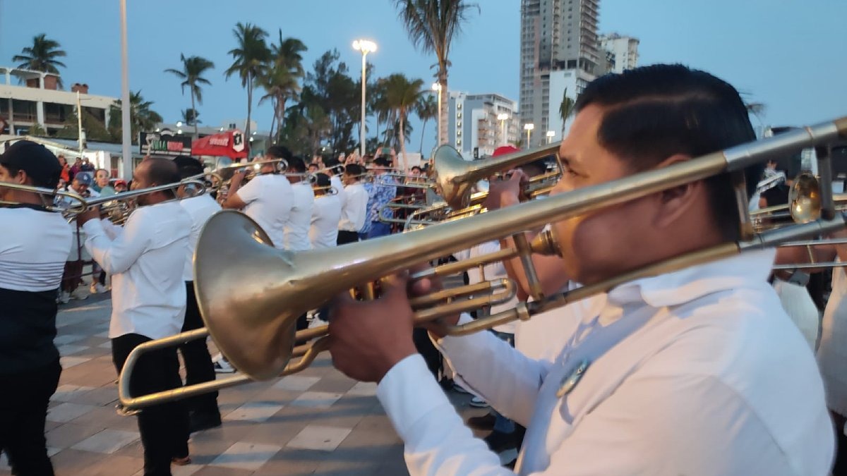 homenaje a maestros de la musica en mazatlan sinaloa