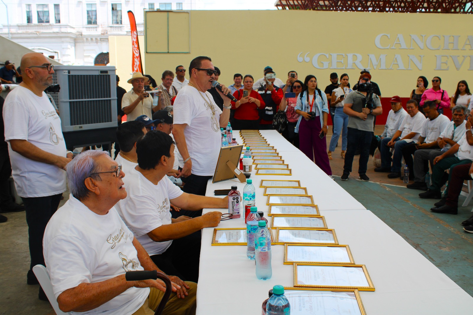 Homenaje a Julio Preciado