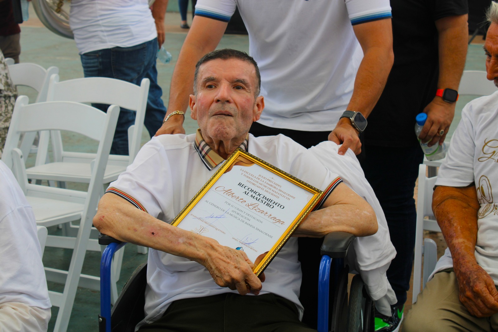 Homenaje a Julio Preciado