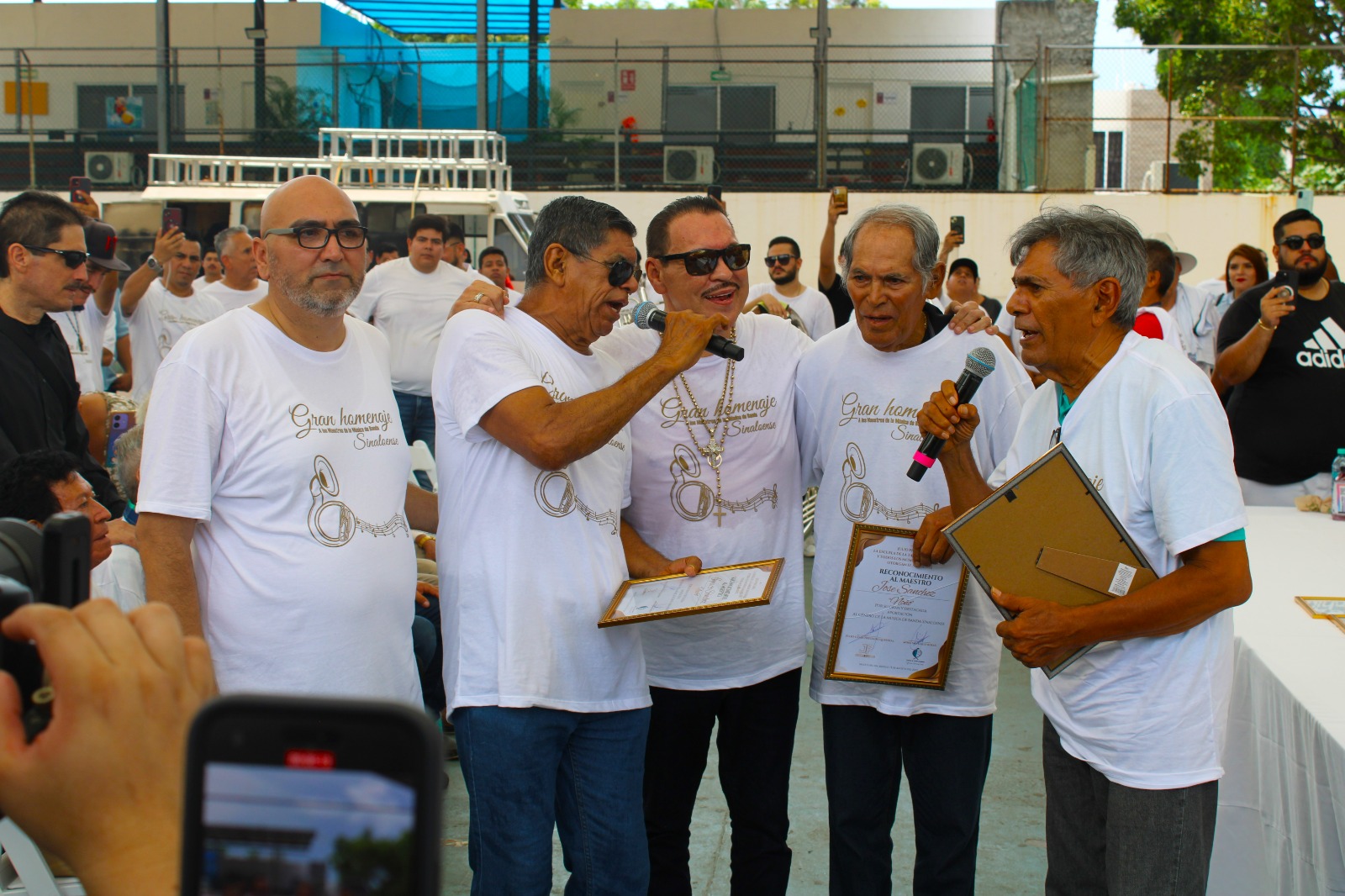 Homenaje a Julio Preciado
