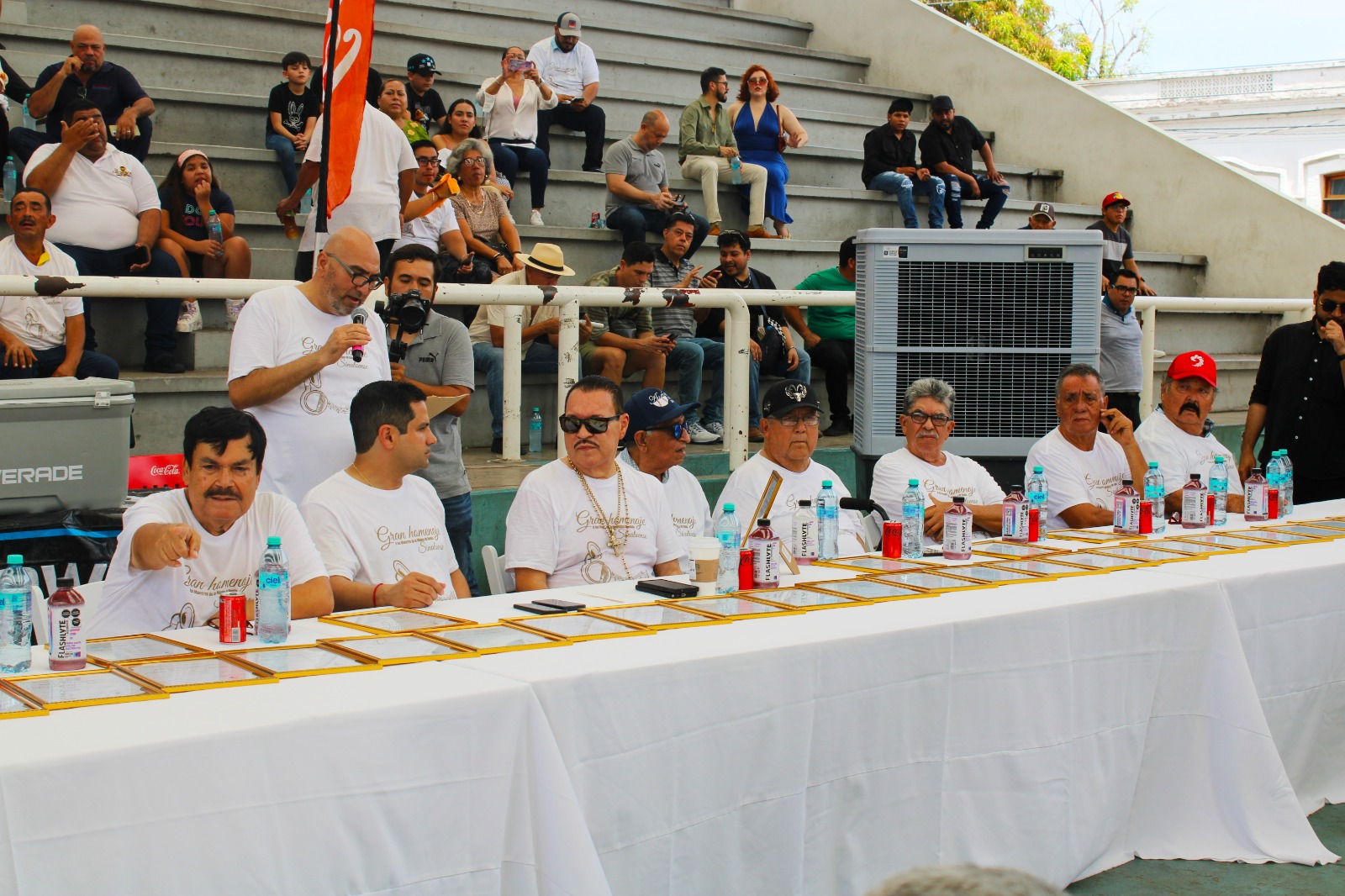 Homenaje a Julio Preciado
