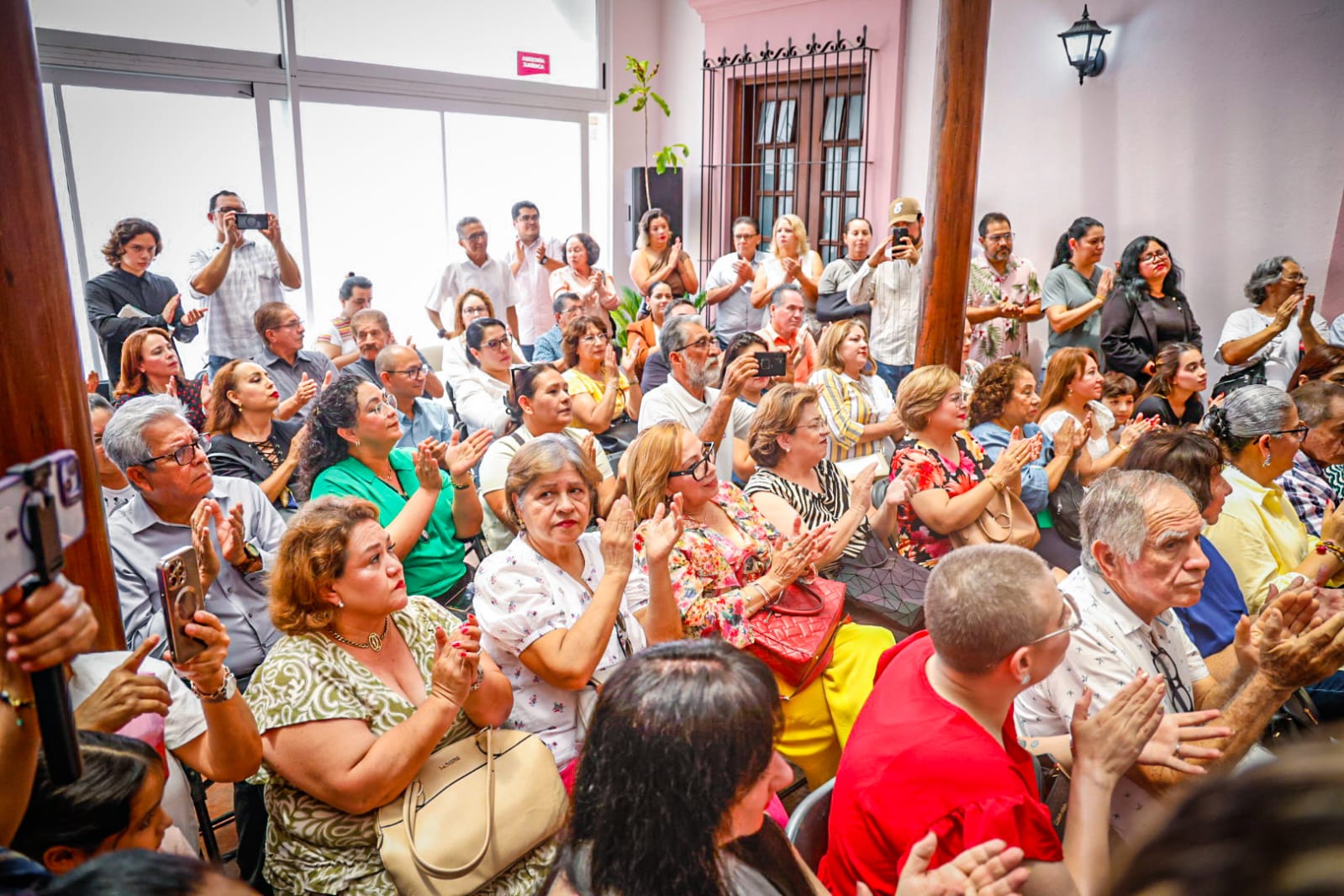 Tere Guerra inaugura oficina de gestión ciudadana