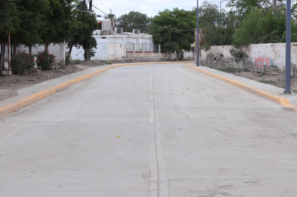 Inauguran pavimentación en La Brecha, Guasave