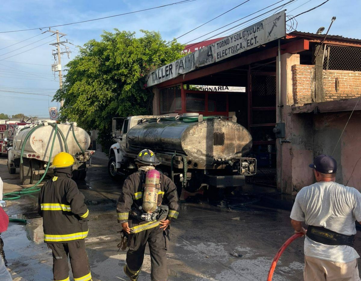 Incendio de pipa en Mazatlán