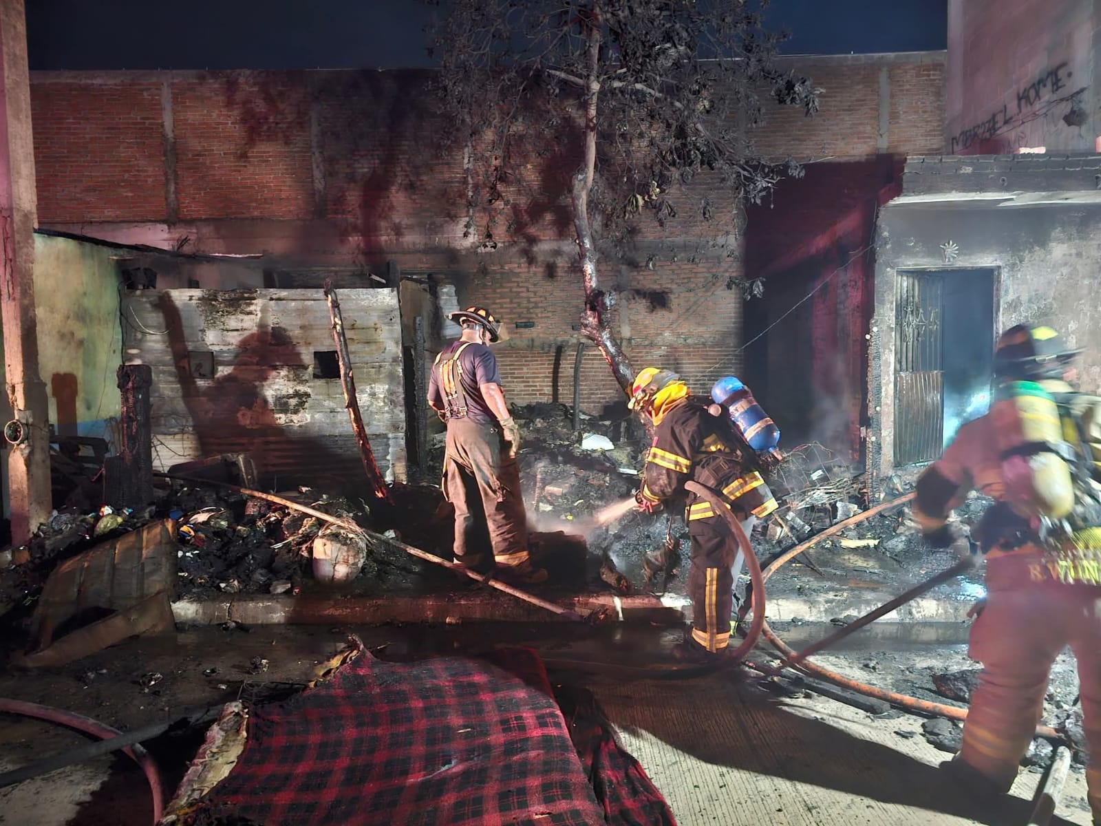 Incendio en una casa de Rincón de Urías, Mazatlán