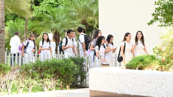 Con más de 170 mil estudiantes, la UAS arranca el ciclo escolar 2025-2026 en Sinaloa