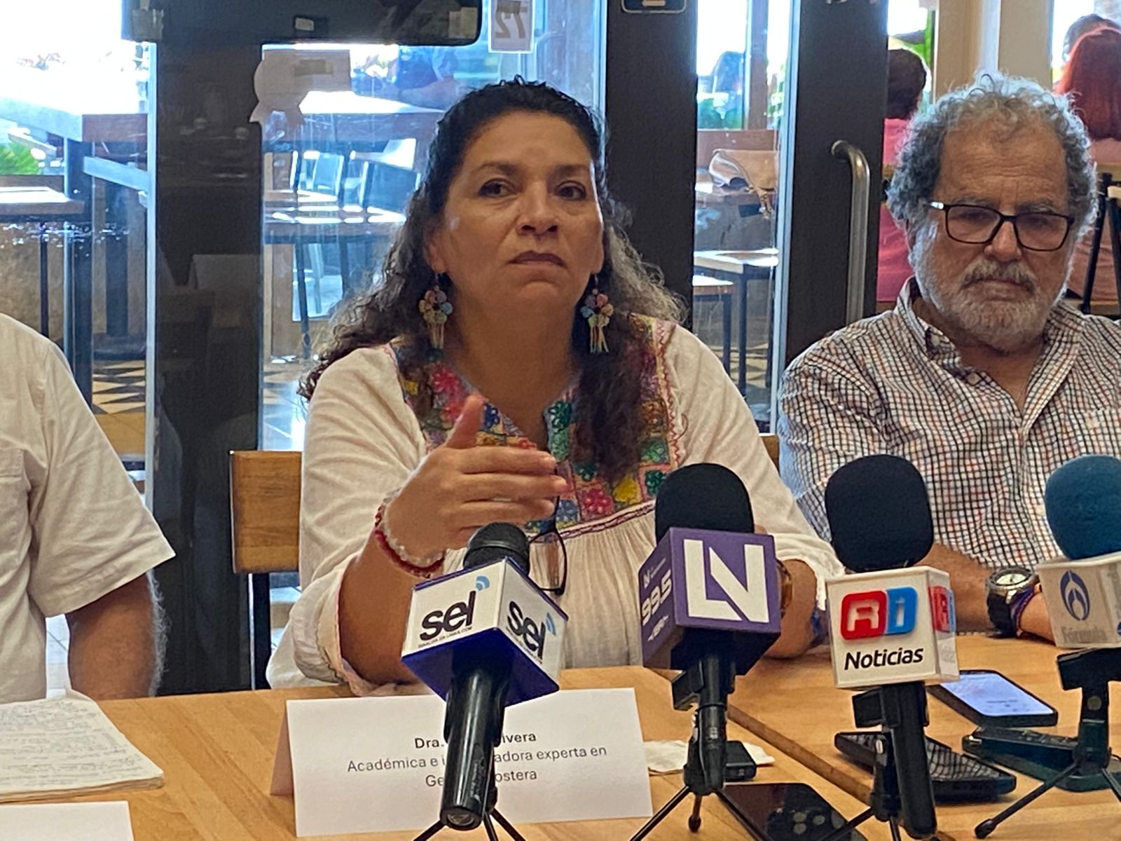 Dr. Laura Rivera