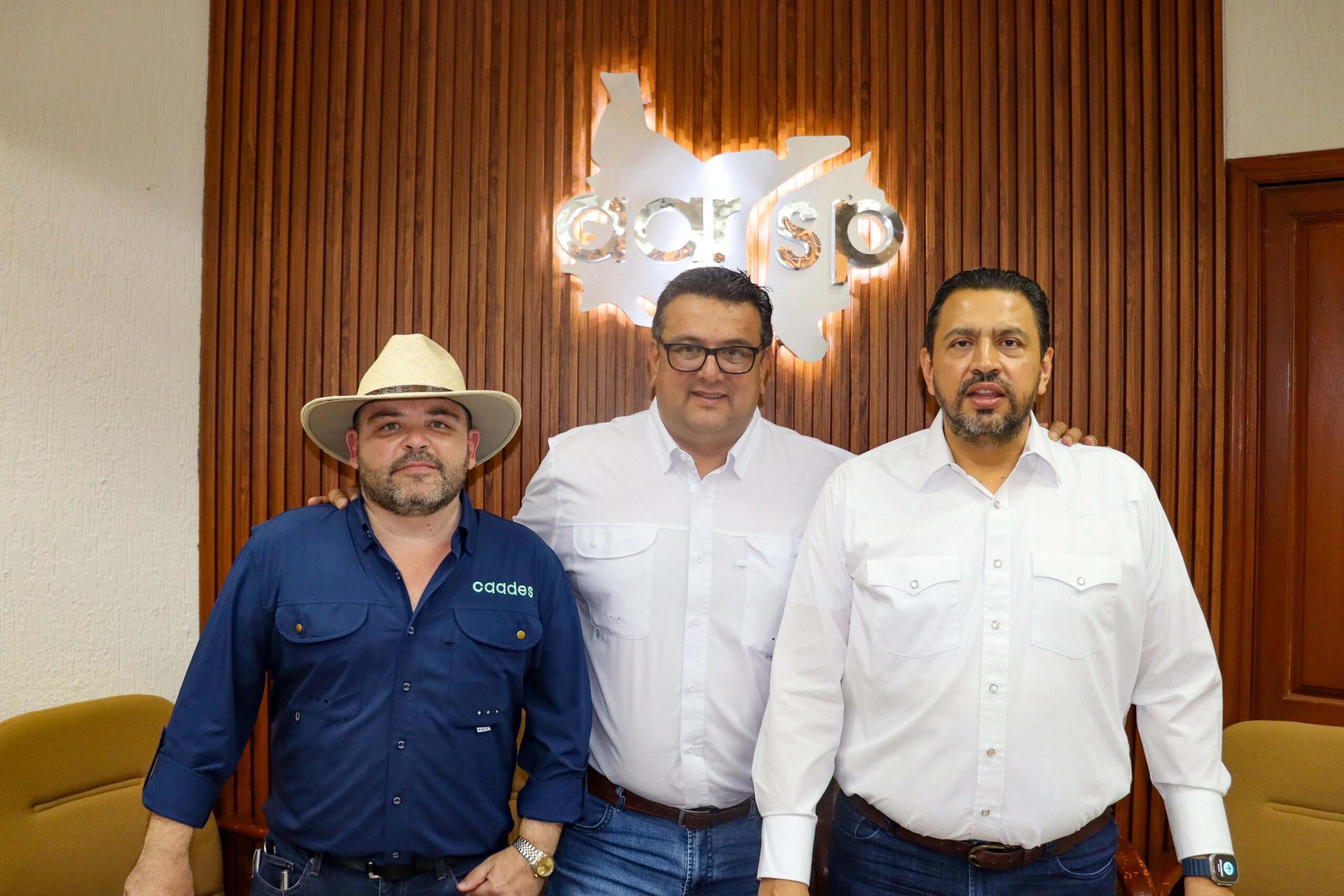 ismael bello y asociaciones de agricultores en renuion en guasave sin