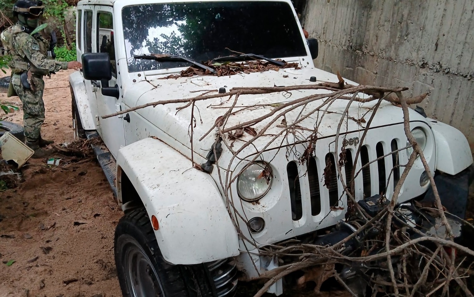 Jeep asegurado
