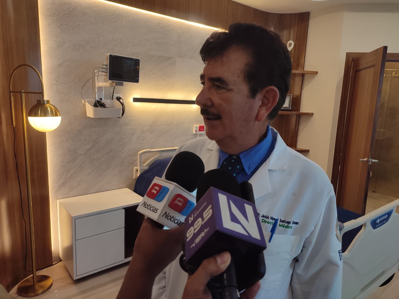 Jesús Manuel Santiago Osuna, director del Hospital Marina Mazatlán
