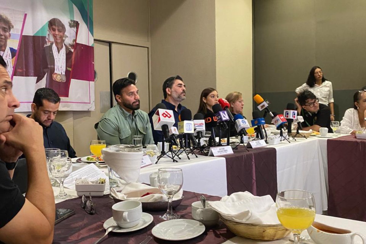 Julio César Cascajares en Rueda de Prensa