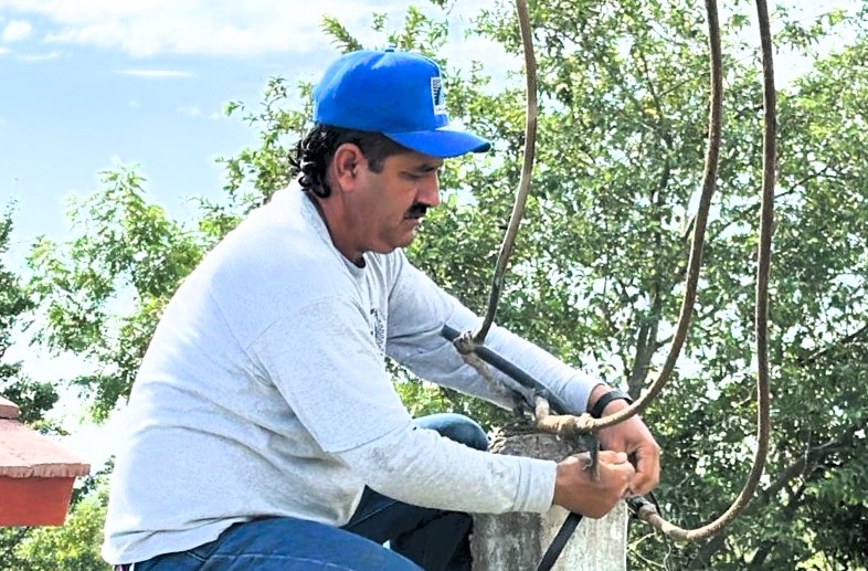 Restablecen suministro de agua en comunidades rurales de Mazatlán