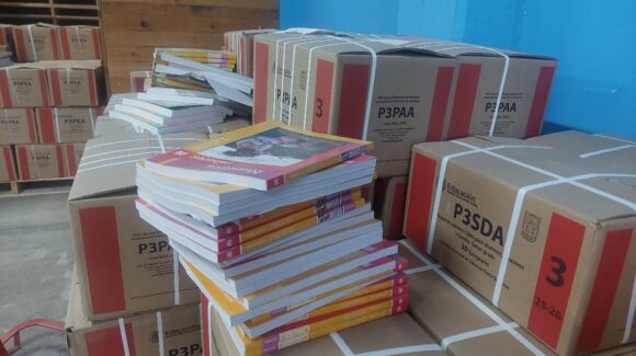 “No pueden condicionar la entrega de libros o el acceso a las escuelas a alumnos por falta del pago de la cuota de padres”: SEPyC