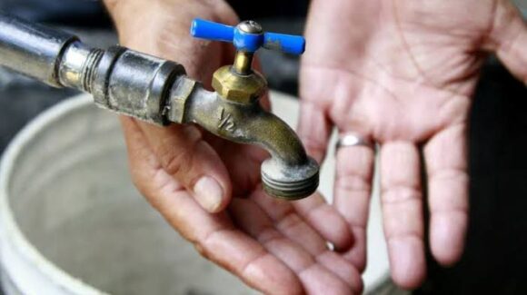 Habitantes de El Roble, Mazatlán, Sinaloa enfrentan restricción de agua este jueves por trabajos de Jumapam