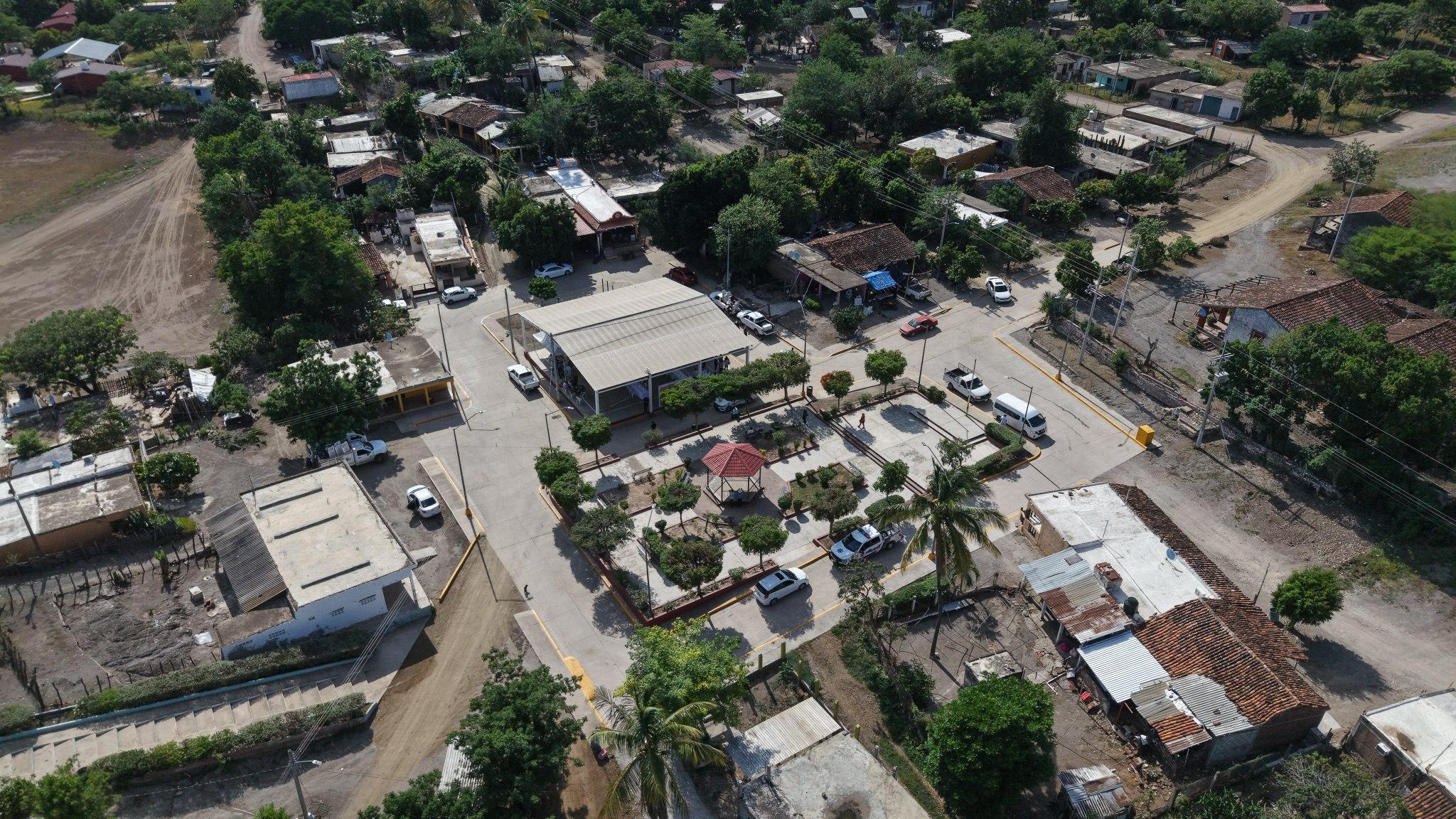Llega a Los Zapotes el programa "Contigo Mazatlán"