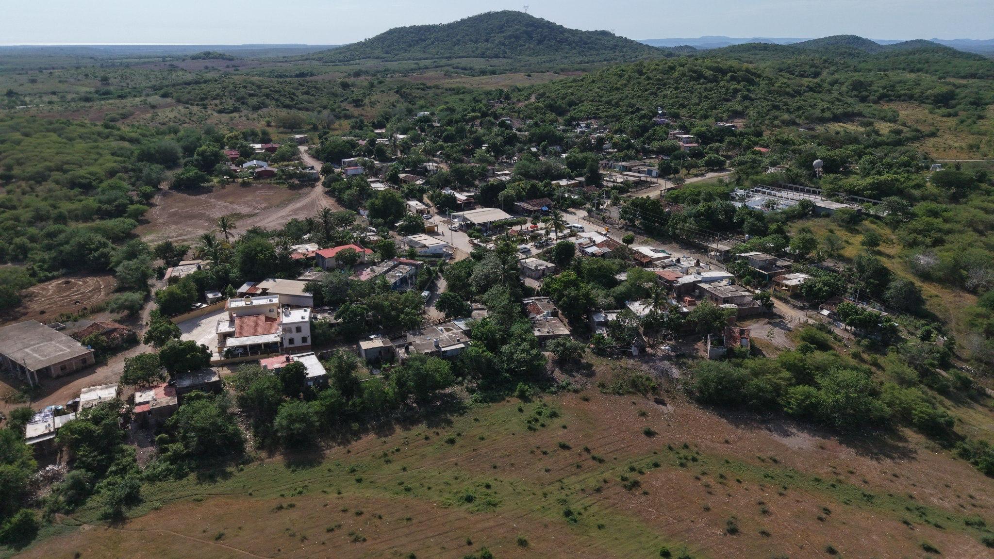 Llega a Los Zapotes el programa "Contigo Mazatlán"