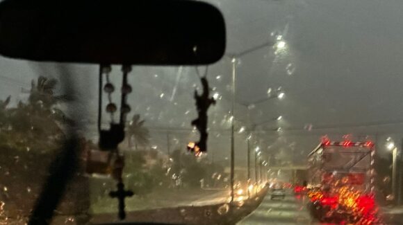 ¡Se cumple el pronóstico! Intensas lluvias azotan Mazatlán, Villa Unión y El Walamo