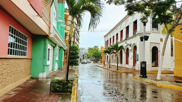 ¡La ropa! Bandas nubosas podrían traer lluvias ligeras a Mazatlán esta tarde-noche de miércoles