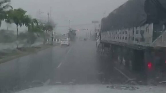 Lluvias de hasta 150 mm para este martes en Sinaloa; consulta el pronóstico