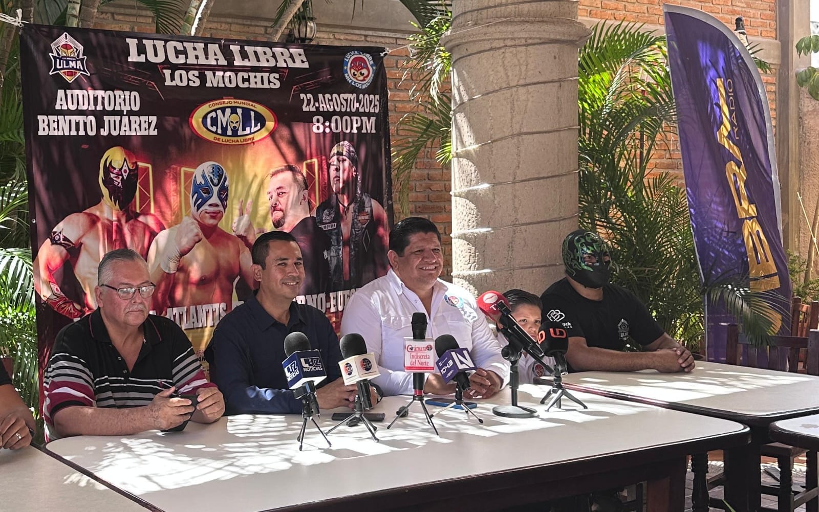 rueda de prensa presentación de Lucha Libre en Los Mochis