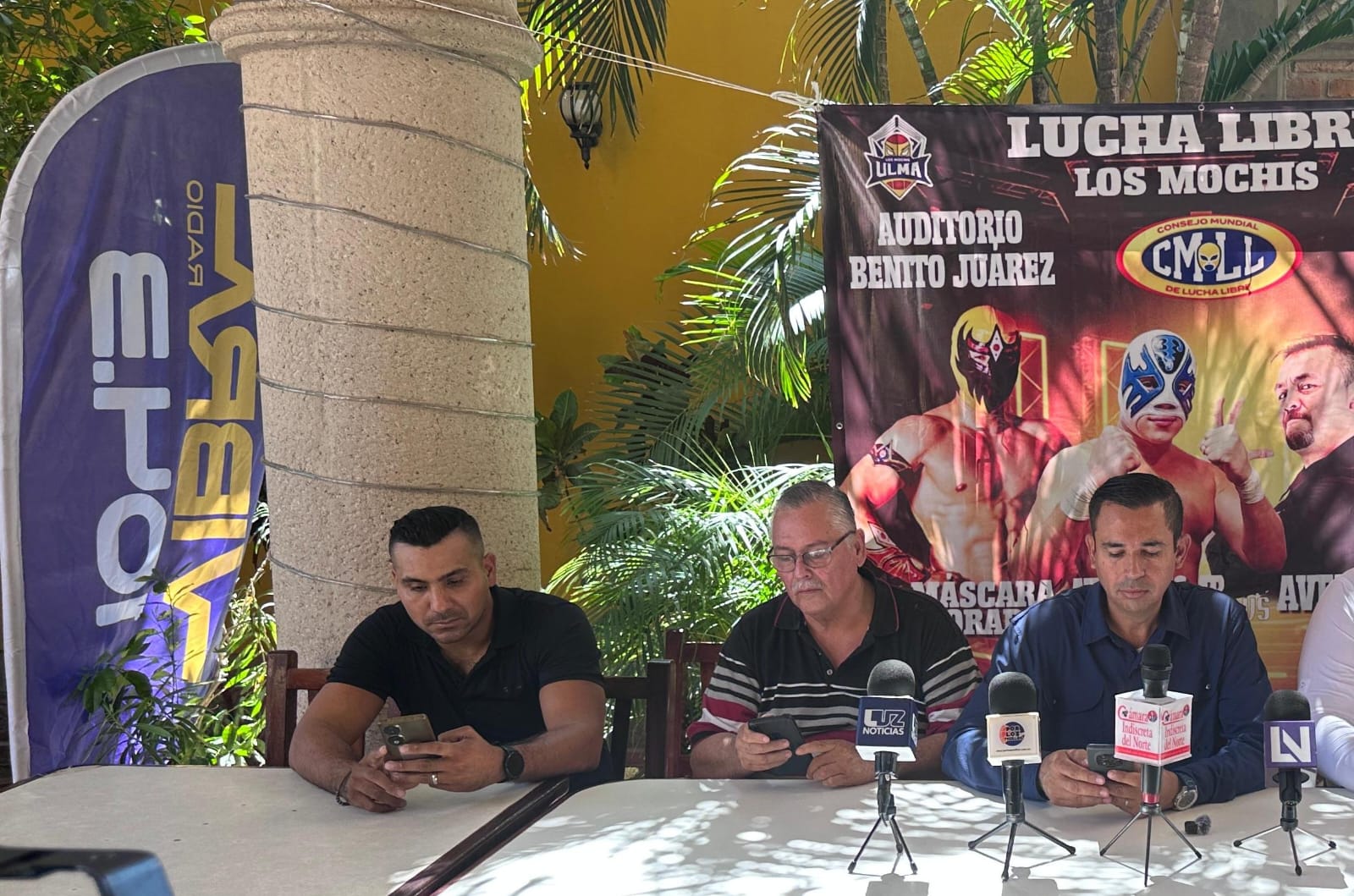 rueda de prensa presentación de Lucha Libre en Los Mochis